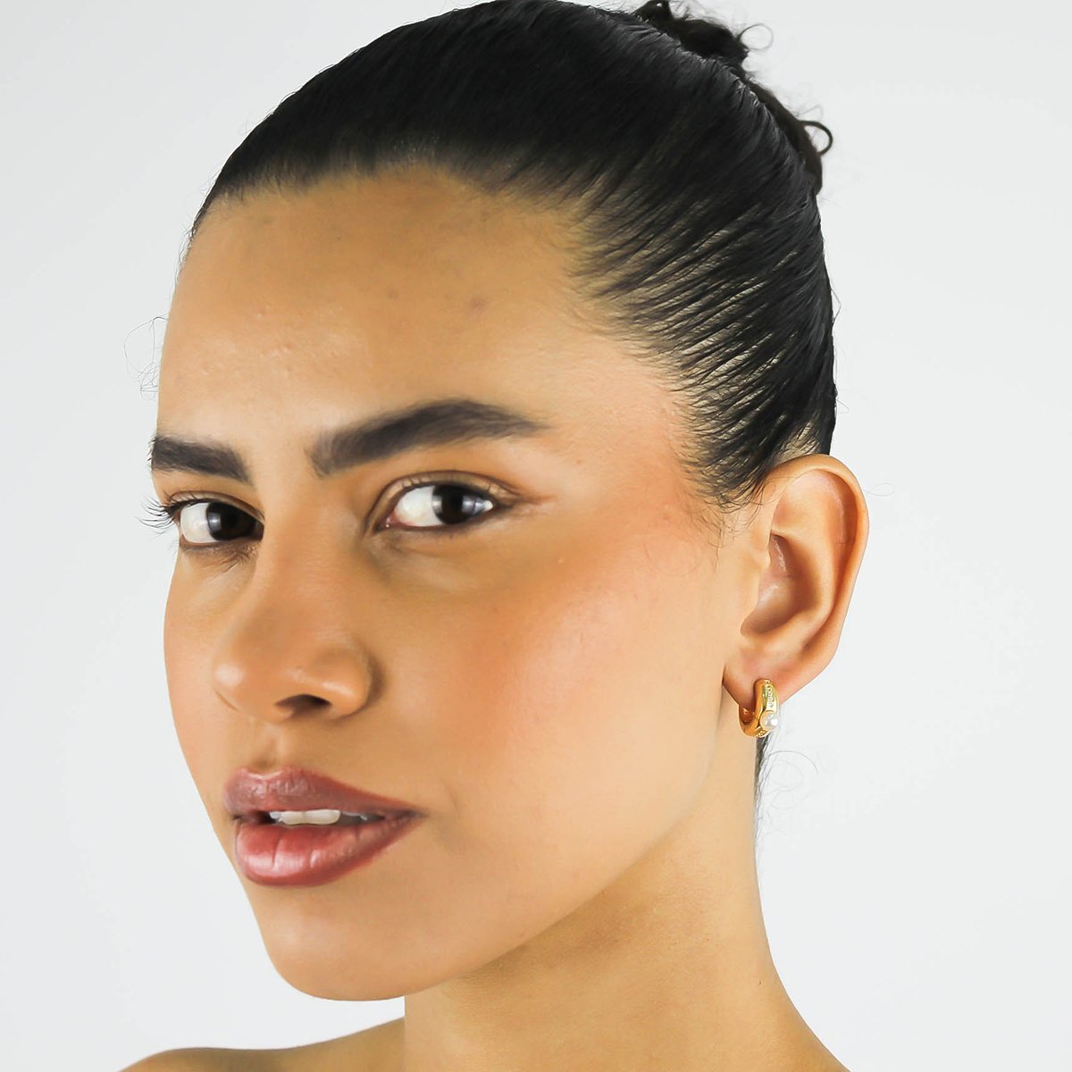 Argola De Click Pérola- Banhado A Ouro 18k