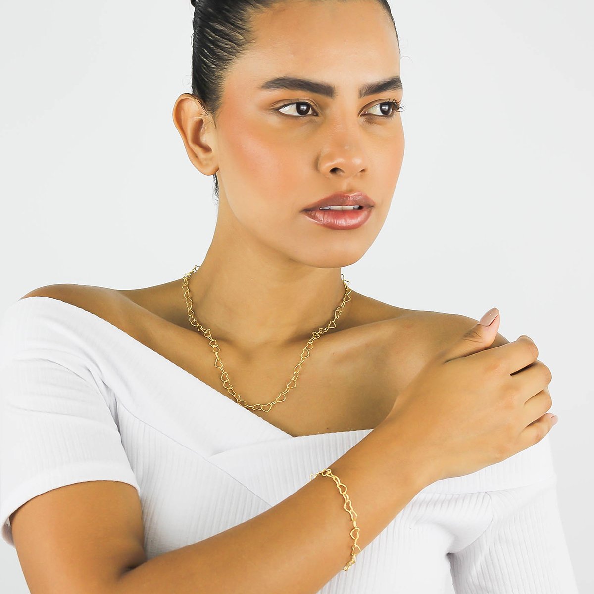 Gargantilha Corrente De Corações- Banhado A Ouro 18k